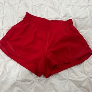 Lululemon hotty hots